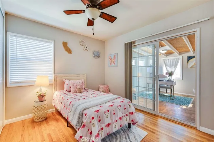 One Bedroom with access to bonus room