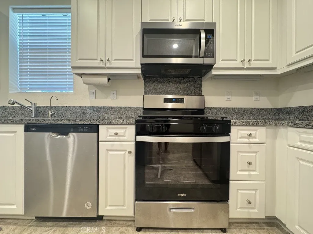 10201 10201 Oxbow Loop, Riverside, California 92503 home-pic-8