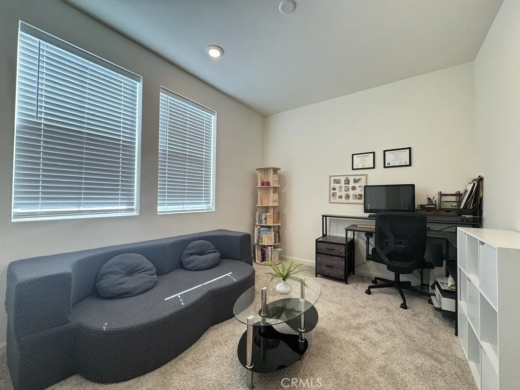 10201 10201 Oxbow Loop, Riverside, California 92503 home-pic-32