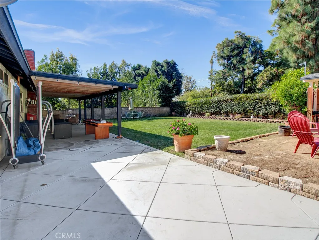 1669 Erin Avenue, Upland, California 91784 home-pic-22