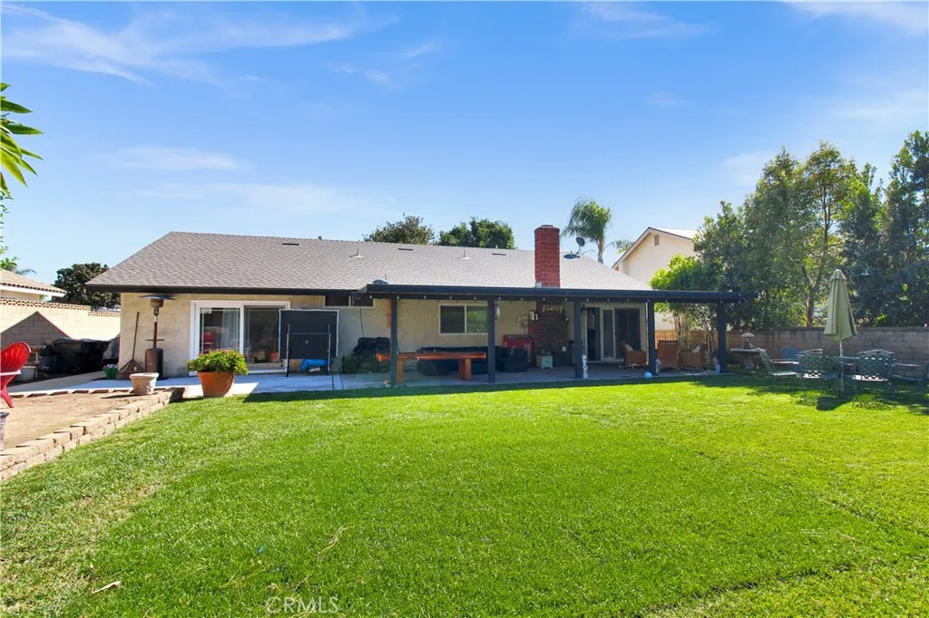 1669 Erin Avenue, Upland, California 91784 home-pic-24