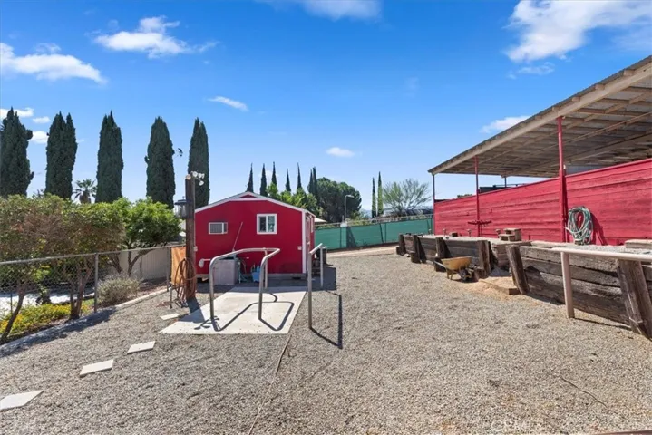 Wash rack with water and outdoor lighting.