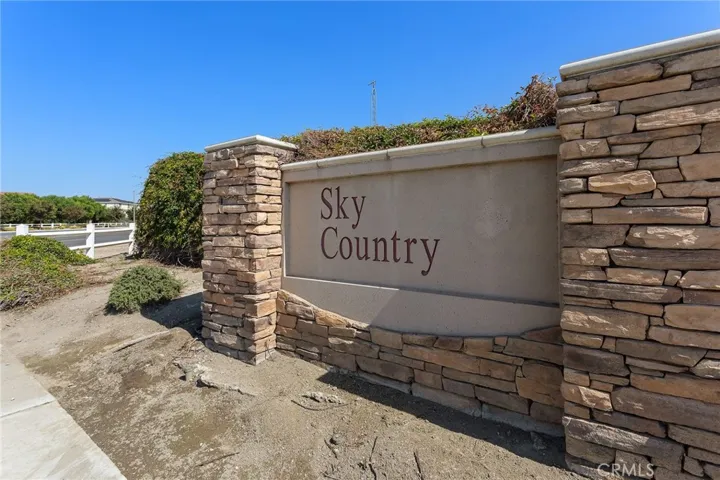 5286 Trail Canyon, Jurupa Valley, California 91752