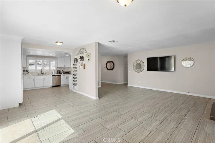 5286 Trail Canyon, Jurupa Valley, California 91752