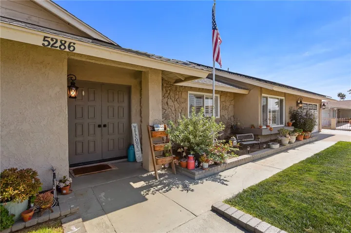 5286 Trail Canyon, Jurupa Valley, California 91752