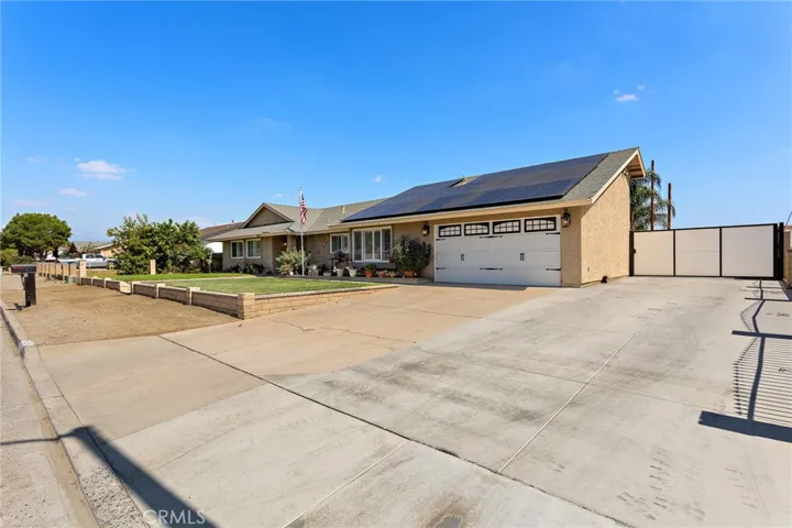 5286 Trail Canyon, Jurupa Valley, California 91752