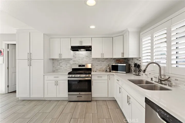 5286 Trail Canyon, Jurupa Valley, California 91752