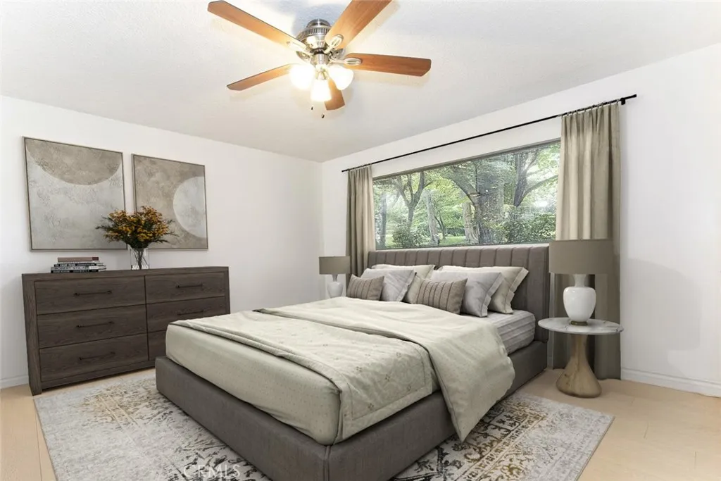 1748 N Kenmore Avenue 203, Los Angeles, California 90027 home-pic-17