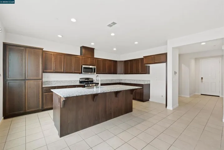 1336 Jamboree Dr, Fairfield, California 94533