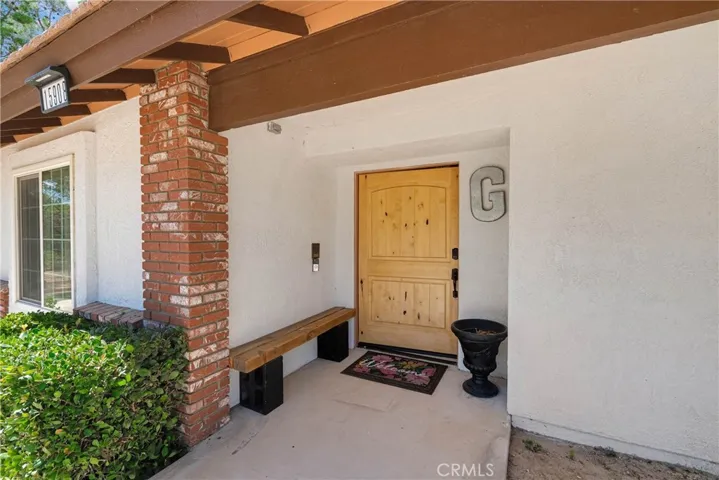 Very solid and wide front door access to home