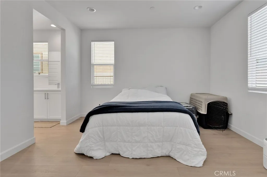 13056 Lancaster, Hesperia, California 92344 home-pic-22