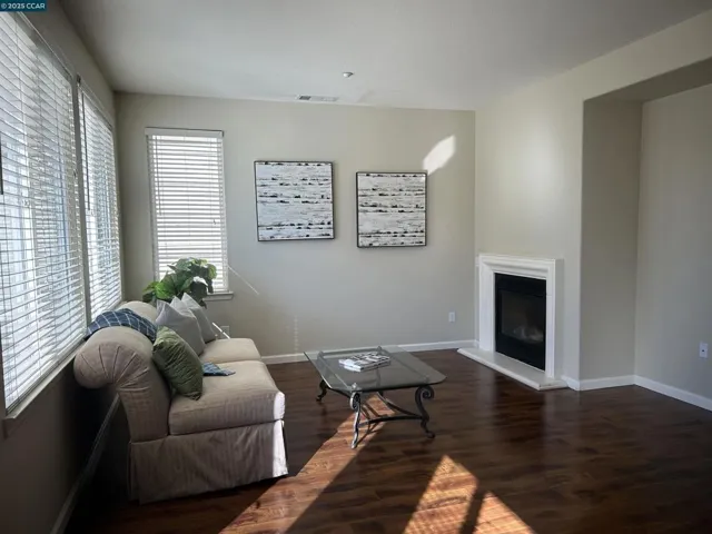389 Black Rock Street, Brentwood, California 94513-5504