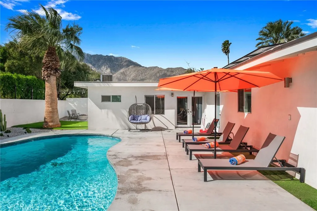 1055 E Racquet Club, Palm Springs, California 92262 home-pic-45