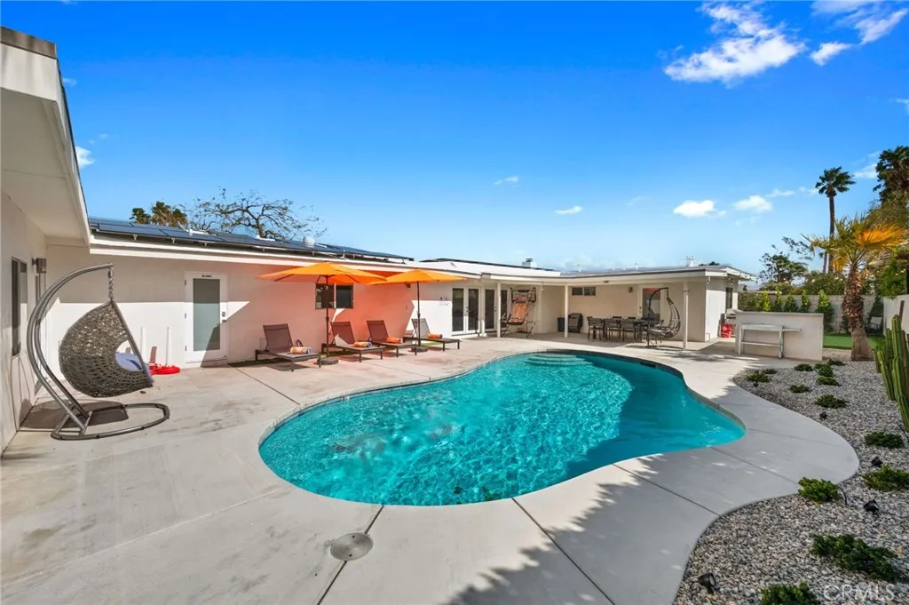 1055 E Racquet Club, Palm Springs, California 92262 home-pic-47