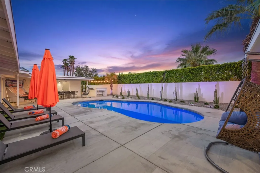 1055 E Racquet Club, Palm Springs, California 92262 home-pic-58