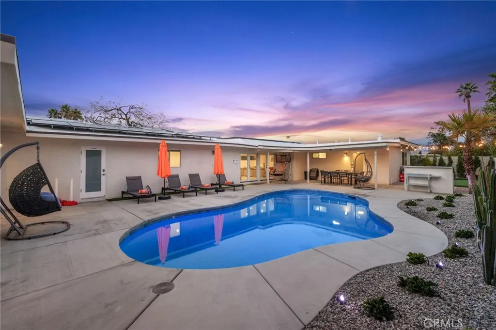 1055 E Racquet Club, Palm Springs, California 92262 home-pic-56