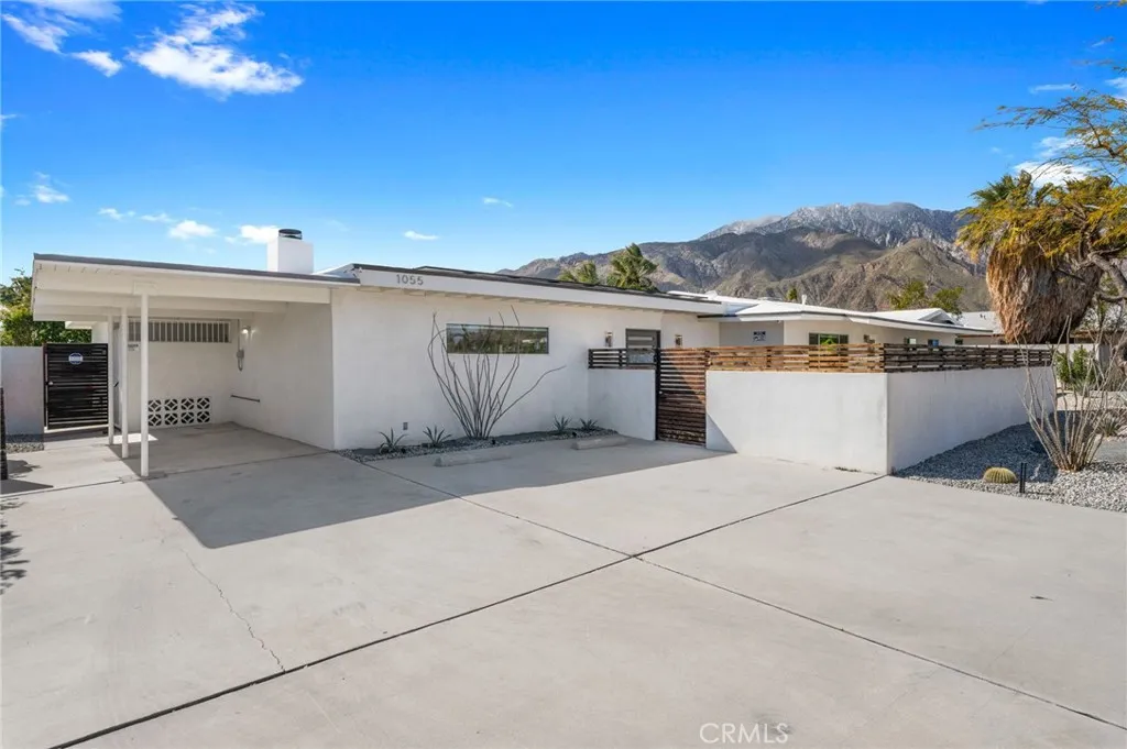 1055 E Racquet Club, Palm Springs, California 92262 home-pic-4