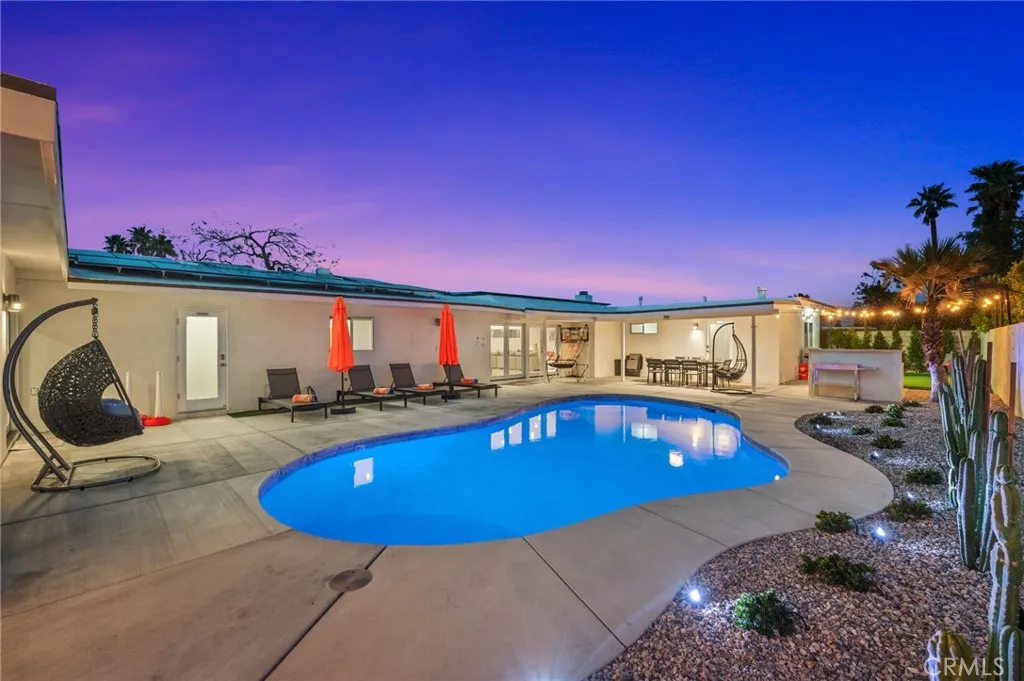 1055 E Racquet Club, Palm Springs, California 92262 home-pic-64