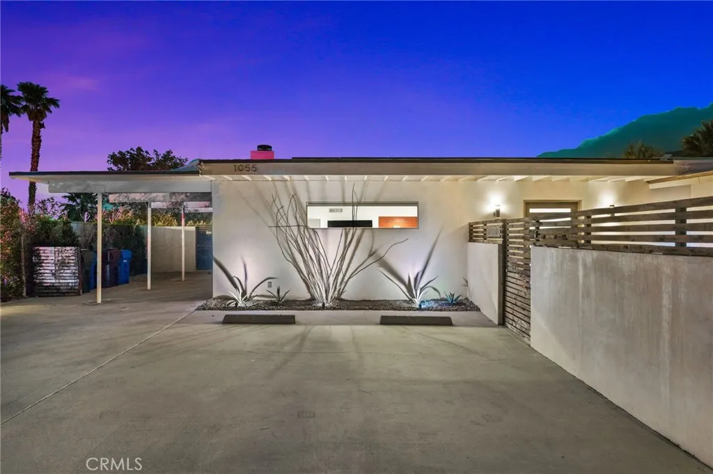1055 E Racquet Club, Palm Springs, California 92262 home-pic-1