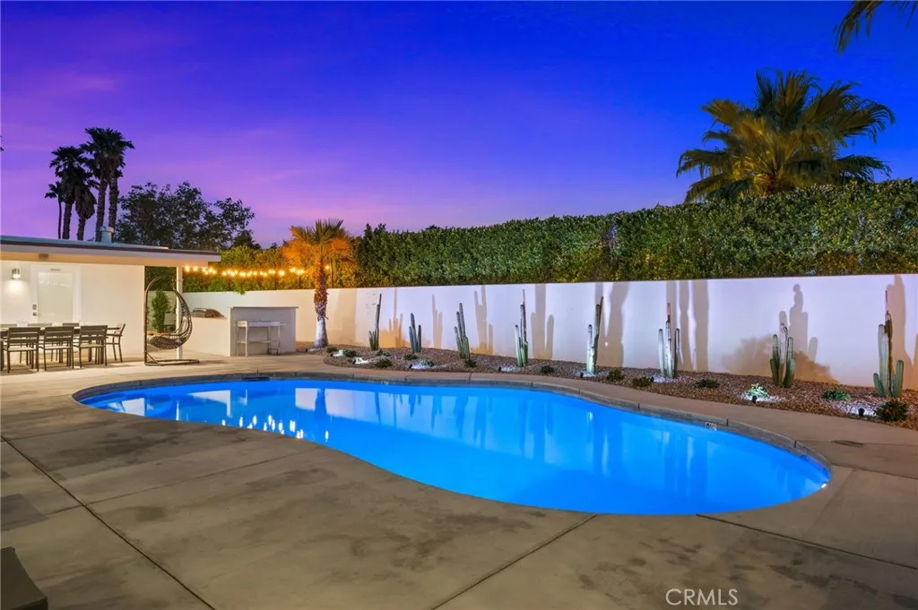 1055 E Racquet Club, Palm Springs, California 92262 home-pic-66