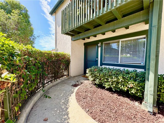 23288 Orange Avenue 5, Lake Forest, California 92630