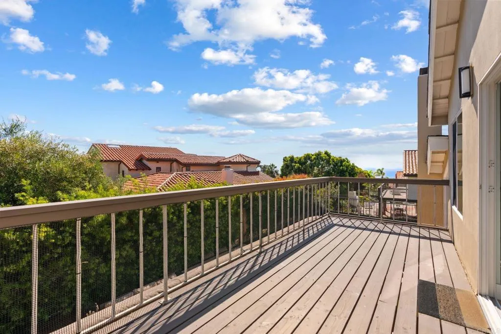 2051 Wales Drive, Cardiff By The Sea, California 92007 home-pic-24