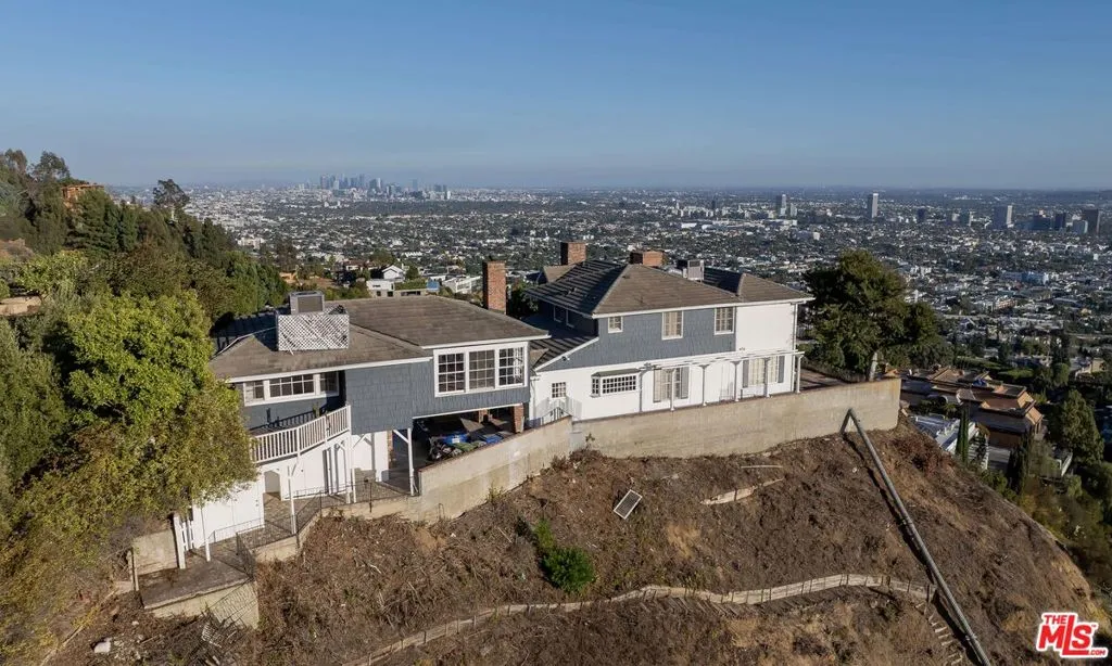 8900 Evanview Drive, Los Angeles, California 90069 home-pic-5