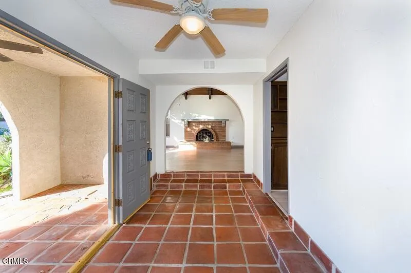 4911 Oceanaire Street, Oxnard, California 93035 home-pic-2