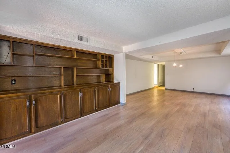 4911 Oceanaire Street, Oxnard, California 93035 home-pic-8
