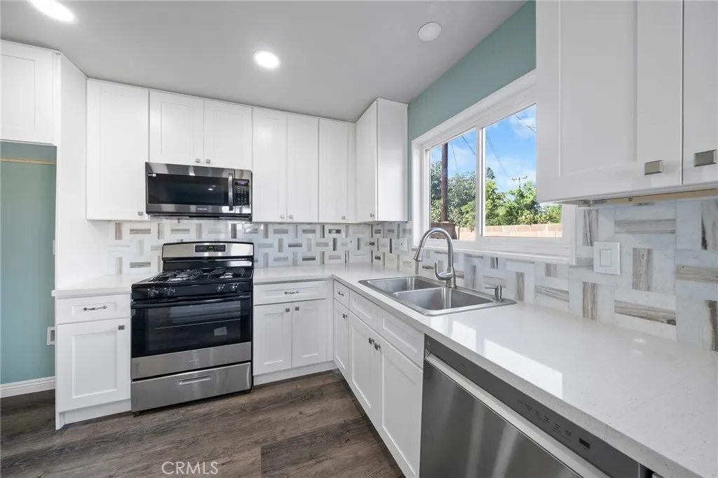 21992 Acarus, Carson, California 90745 home-pic-15