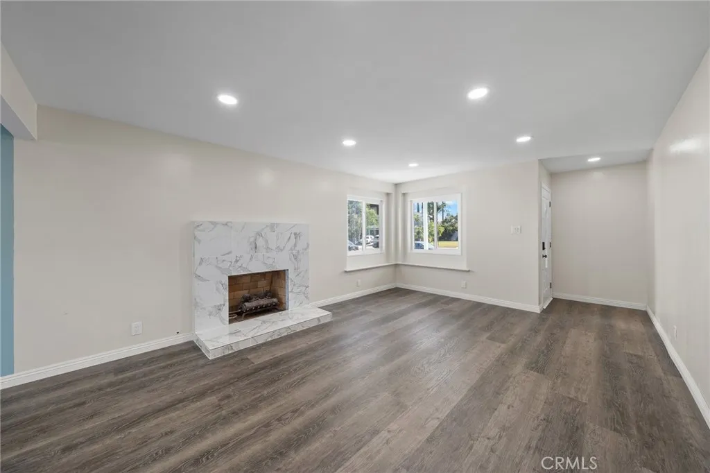 21992 Acarus, Carson, California 90745 home-pic-4