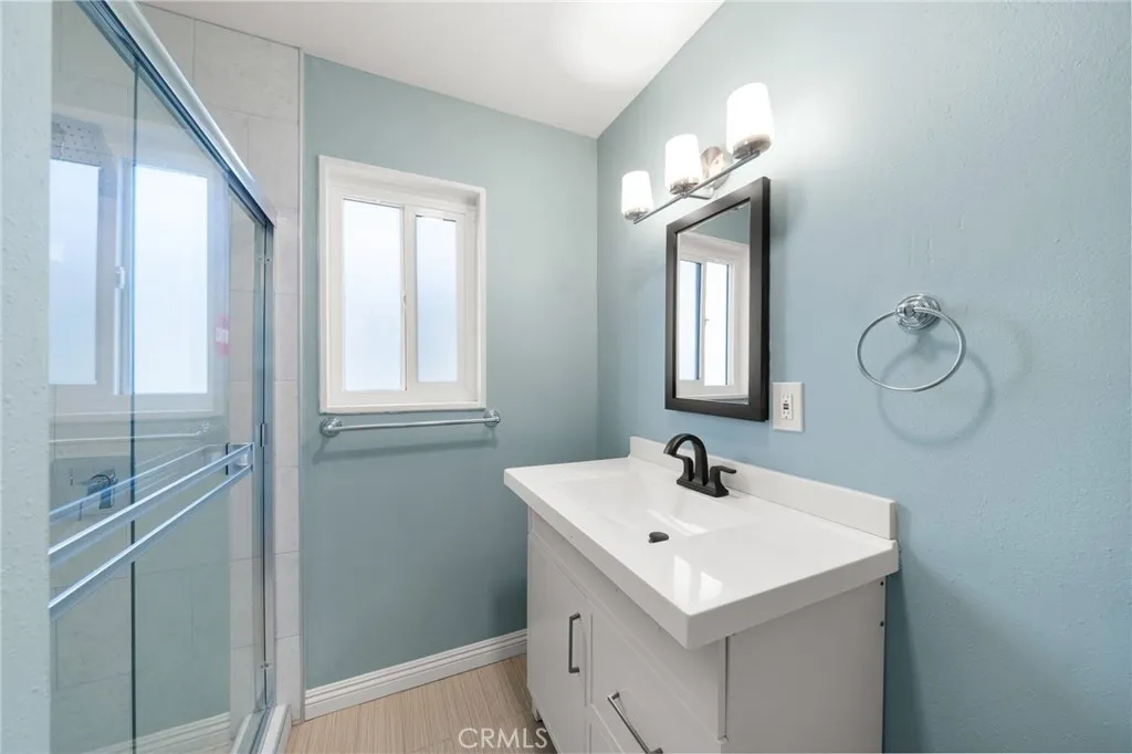21992 Acarus, Carson, California 90745 home-pic-27