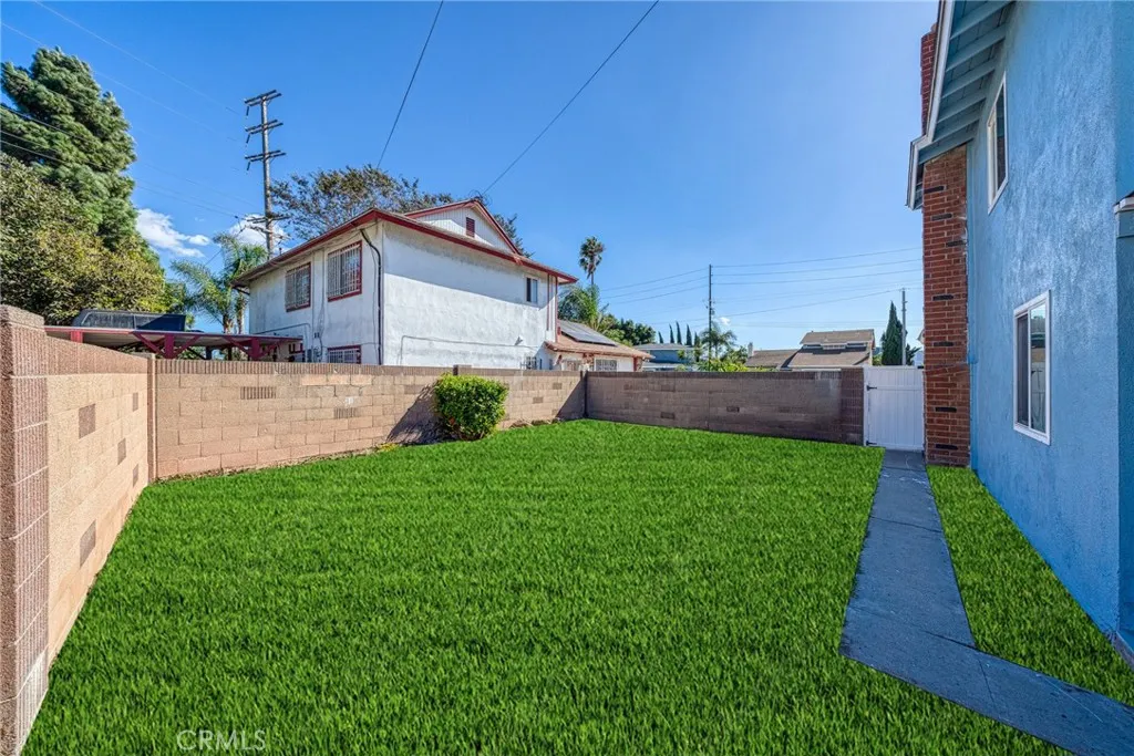 21992 Acarus, Carson, California 90745 home-pic-36