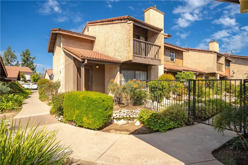 123 S Hollenbeck Avenue, Covina, California 91723 home-pic-0