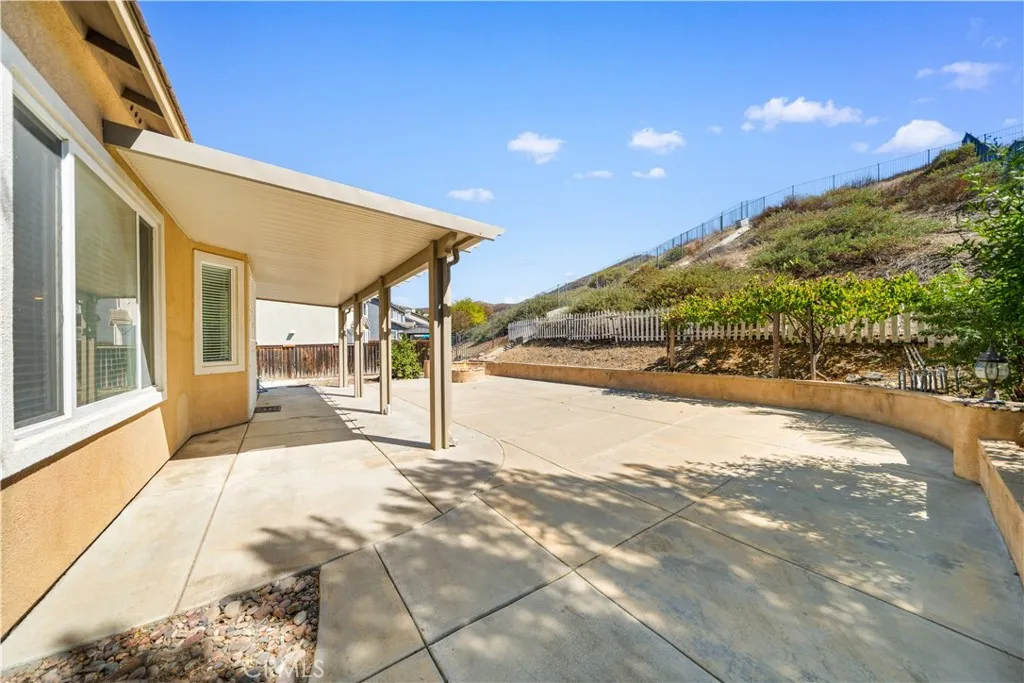 28718 Woodchester Way, Menifee, California 92584 home-pic-38