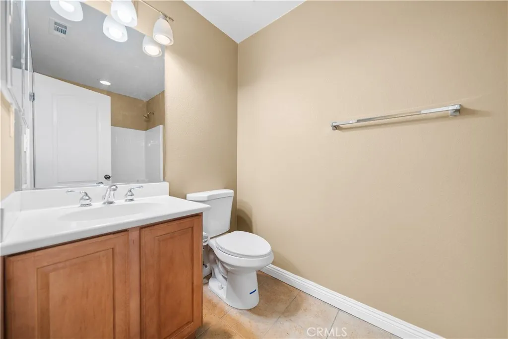 28718 Woodchester Way, Menifee, California 92584 home-pic-32