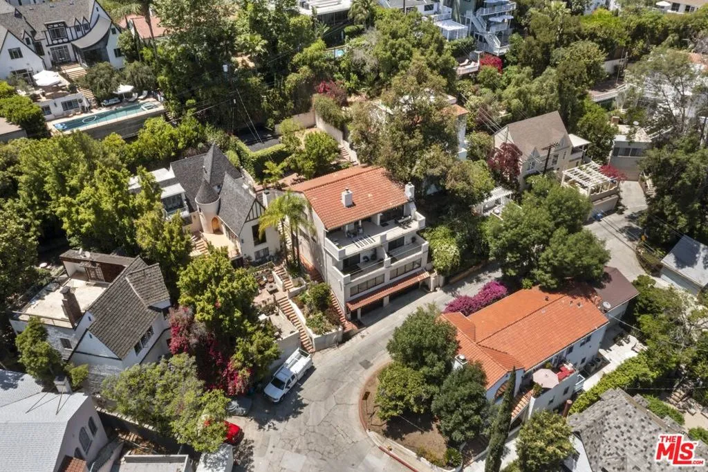5940 Manola Way, Los Angeles, California 90068 home-pic-38