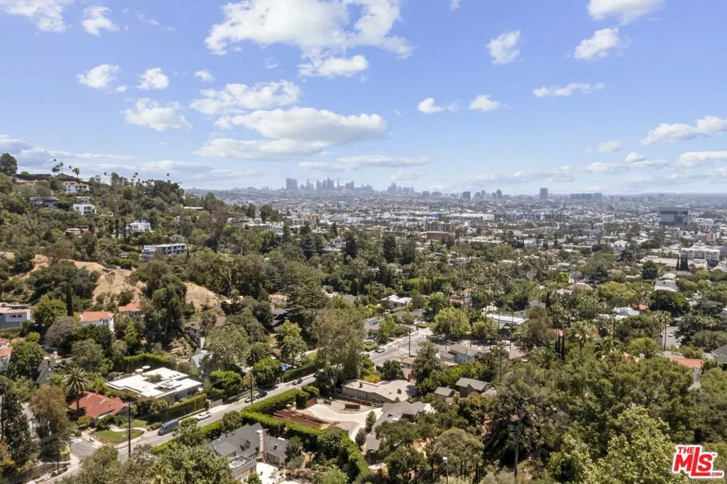 5940 Manola Way, Los Angeles, California 90068 home-pic-7