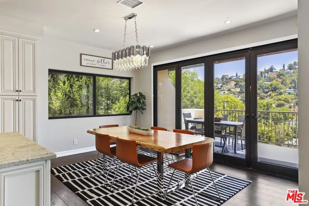 5940 Manola Way, Los Angeles, California 90068 home-pic-23