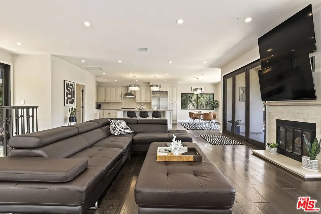 5940 Manola Way, Los Angeles, California 90068 home-pic-9