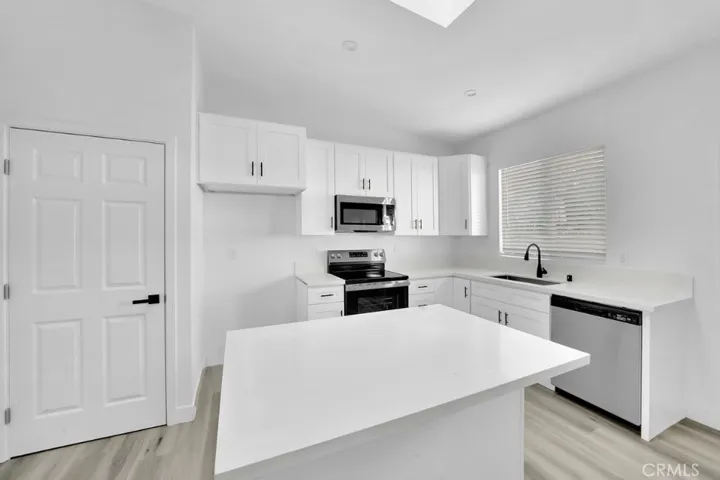 24521 Raymond, Lake Forest, California 92630