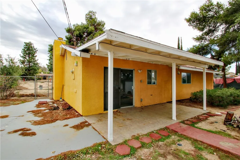 56616 Joshua, Yucca Valley, California 92284 home-pic-3