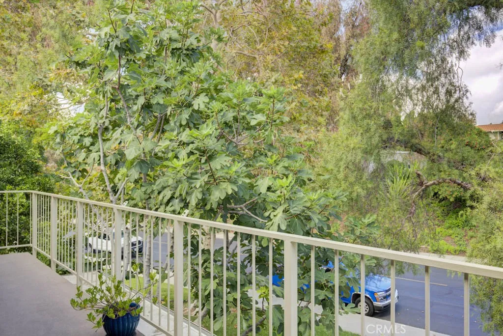 662 Via Los Altos N, Laguna Woods, California 92637 home-pic-4