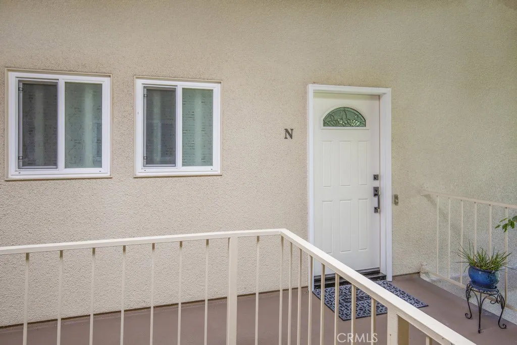 662 Via Los Altos N, Laguna Woods, California 92637 home-pic-1