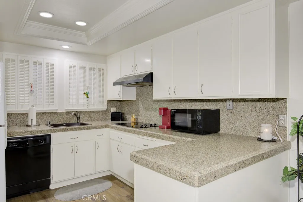 662 Via Los Altos N, Laguna Woods, California 92637 home-pic-11