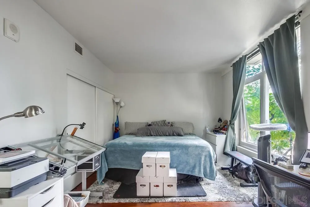 425 W Beech 302, San Diego, California 92101 home-pic-25