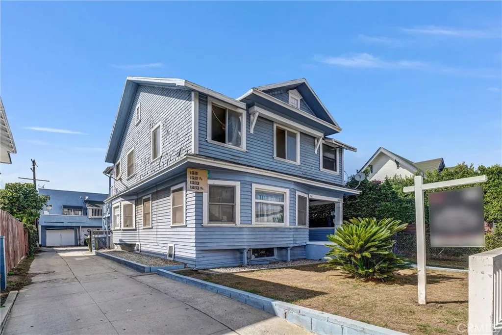 1661 Arlington Avenue, Los Angeles, California 90019 home-pic-0