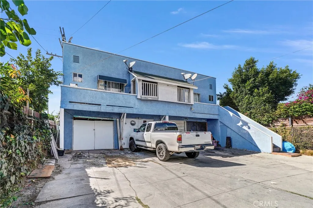 1661 Arlington Avenue, Los Angeles, California 90019 home-pic-3