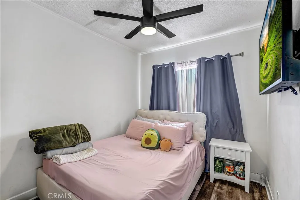1661 Arlington Avenue, Los Angeles, California 90019 home-pic-16