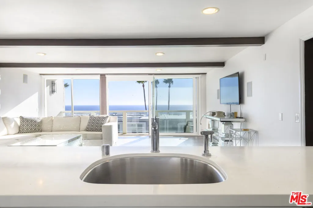 11958 Oceanaire Lane, Malibu, California 90265 home-pic-12